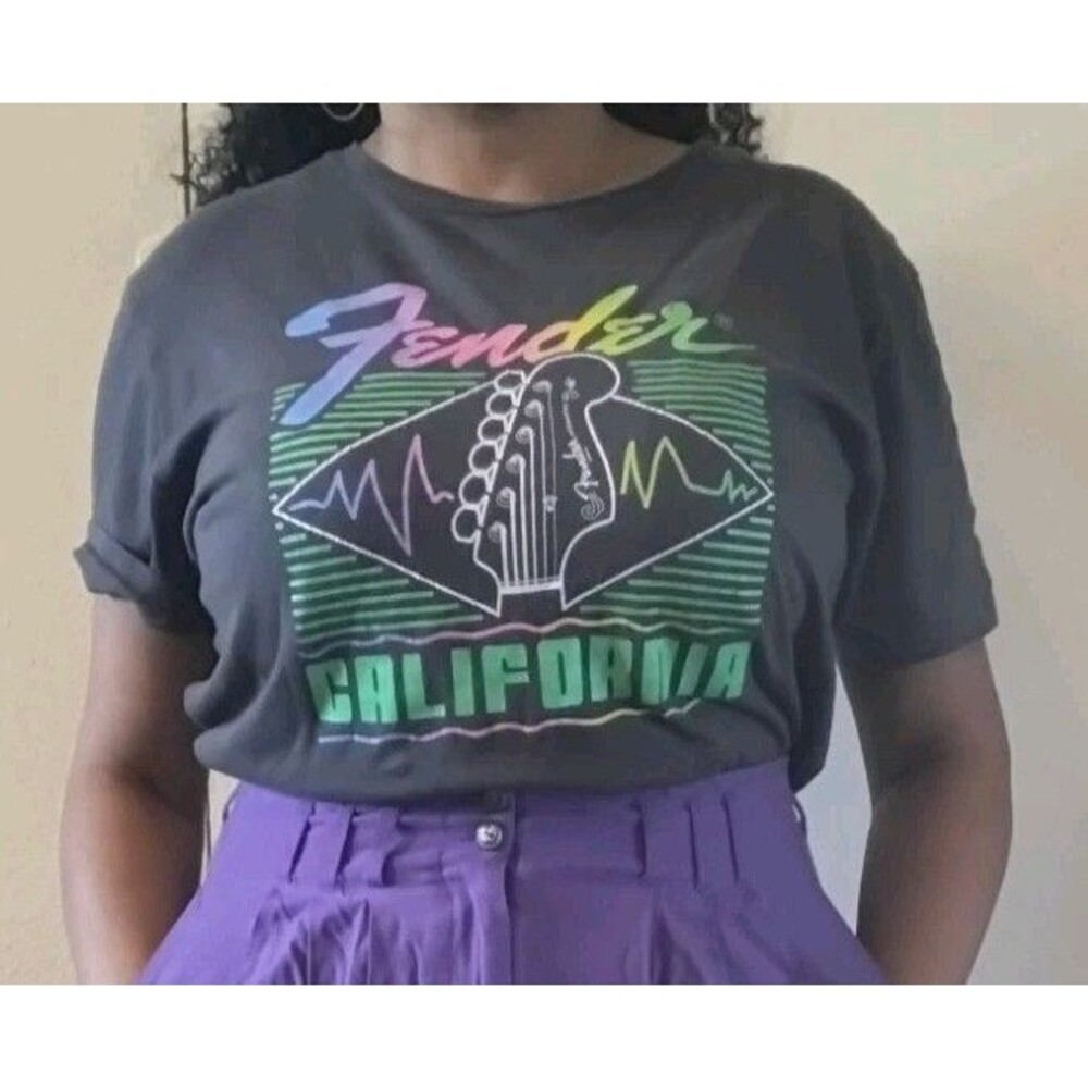 Fender Gray Multicolor Guitar T Shirt Unisex Size Large Rn 142717